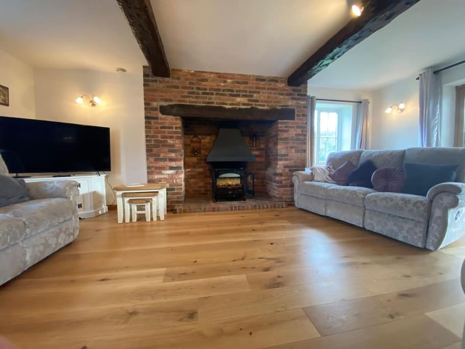 Eco-Friendly Dorset Cottage With Spa Set In Heart Of Countryside Sydling St Nicholas Exterior foto